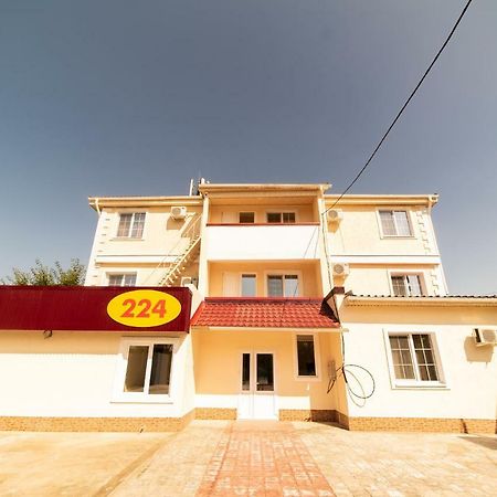 224 Hotel Алма Ата Екстериор снимка