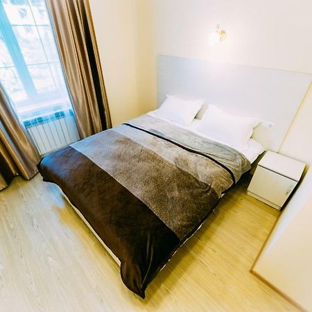 224 Hotel Алма Ата Екстериор снимка