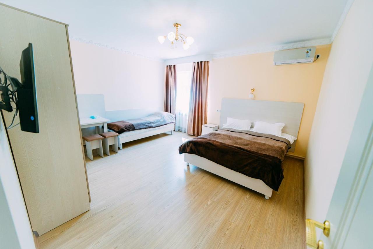 224 Hotel Алма Ата Екстериор снимка