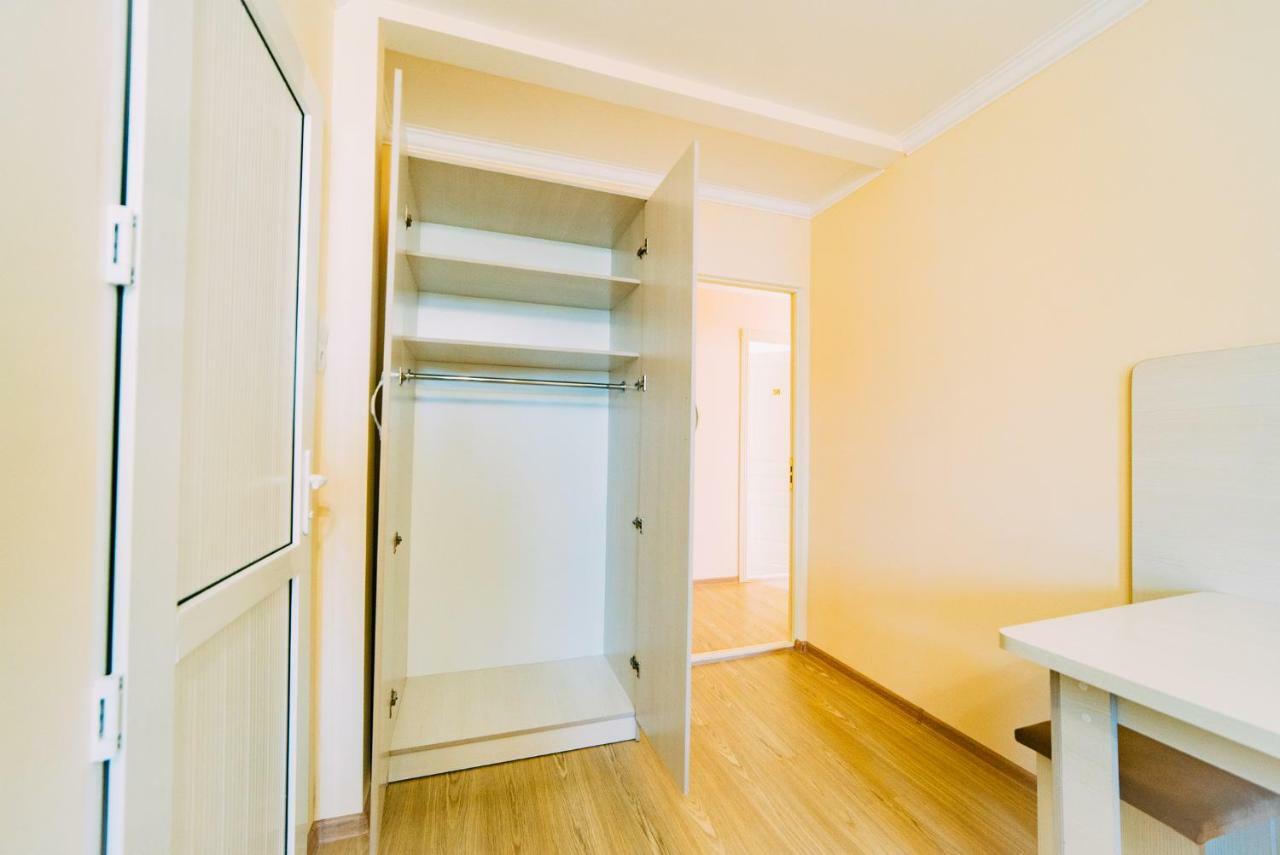 224 Hotel Алма Ата Екстериор снимка