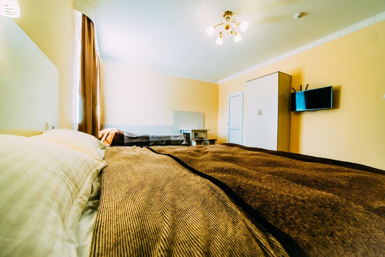224 Hotel Алма Ата Екстериор снимка