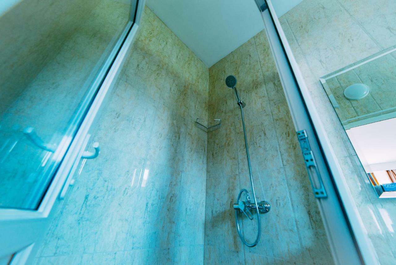 224 Hotel Алма Ата Екстериор снимка